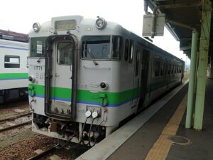 森駅に停車中の、キハ40車両(北海道茅部郡森町)