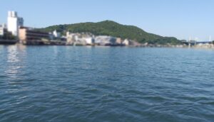 向島行きのフェリーより(広島県尾道市)