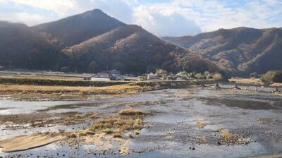 山陽本線・沼田川の景色(広島県)