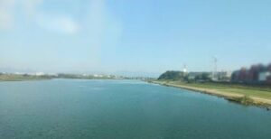 筑後川（鹿児島本線の車窓より）（左：佐賀県、右：福岡県）