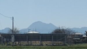雲仙岳（鹿児島本線の車窓より）