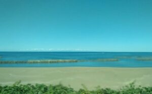 信越本線・日本海の景色(新潟県)