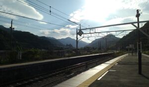 四方津駅周辺の山々（山梨県上野原市四方津）