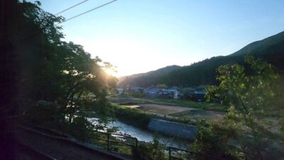 今庄から先・敦賀方面へ向かうため北陸トンネルは、かつては海側の杉津経由だった（福井県）