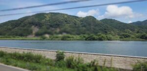 円山川の景色(山陰本線の車窓より)(兵庫県)