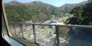餘部橋梁を渡る(兵庫県美方郡香美町)