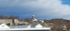白河小峰城(東北本線の車窓より)(福島県)