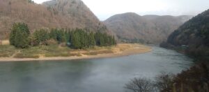 山形県を流れる、最上川(山形県)