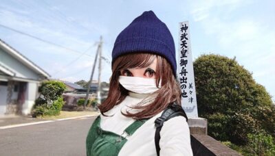 美々津の町での筆者（宮崎県日向市美々津町）