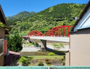中部天竜駅付近の景色、天竜川(静岡県浜松市天竜区)