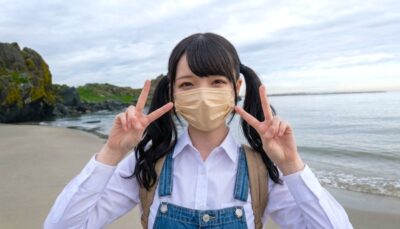 筆者、八戸の海より（2018年頃。若いというより幼いですね・・・）（青森県八戸市）
