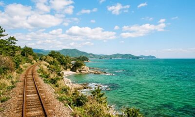 快速みえが走る伊勢湾の線路のイメージ(画像はあくまでAIによるイメージです)